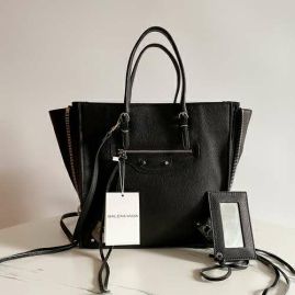 Picture of Balenciaga Lady Handbags _SKUfw110900685fw